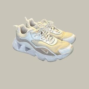 Nike RYZ 365 2 White Summit White Pink Suede Sneakers CU4874-100 9.5